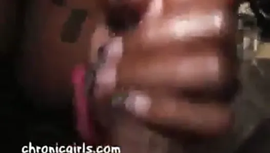 hooker pussy in mouth and dick