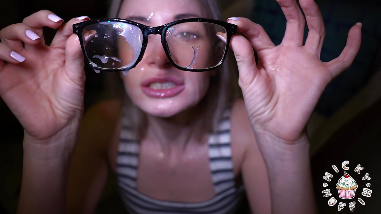 ¡Gafas perversas llenas de wixx!