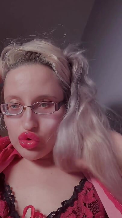 Bimbo Crvena Lipgloss začarana