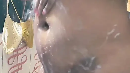 Kocam banyoda seks yapıyor