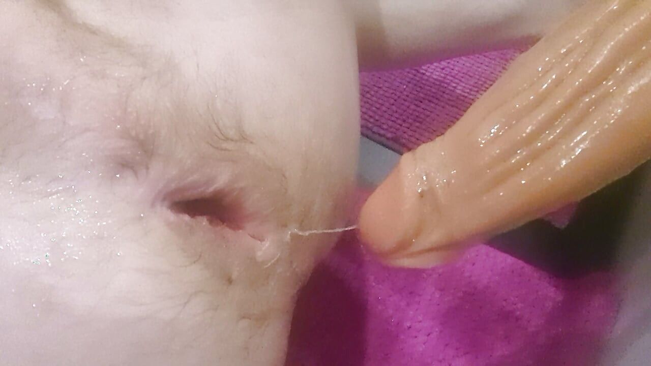 Sloppy big dildo anal with lots of gaping