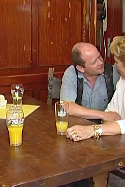 Coños viejos codiciosos.