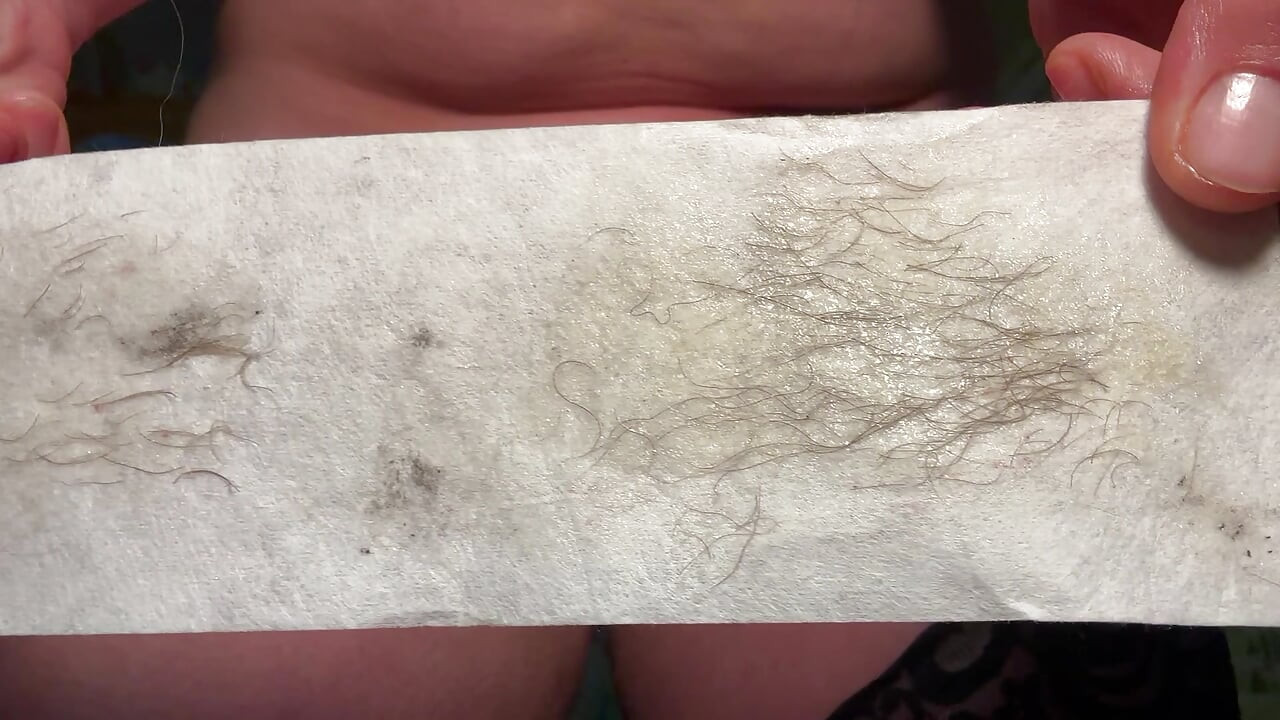 Waxing my pussy and then get horny, squirt like fountain