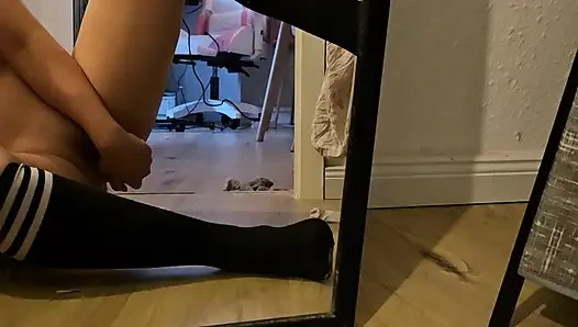 Can You Keep a Secret? Close-up Solo Session