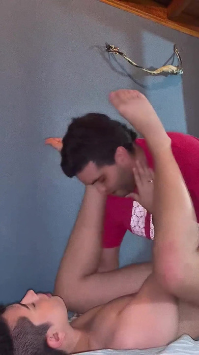 BEAUTIFUL TWINK GETS FUCKED BAREBACK BY HETERO CACORRO AND CUMS INSIDE HER TIGHT ASS. | Clip 2