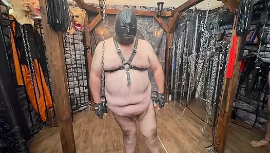 Bölüm 1:- Domina Satana ve Lanista Bear ile tuvaletler seansta