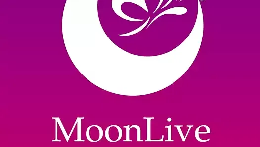 Asian girl so hot want to meet her in MoonLive