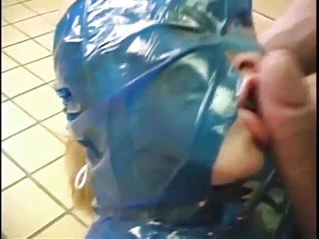 Latex chick enjoys in anal bathroom smash