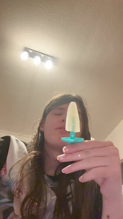 Pee sucking ice cream