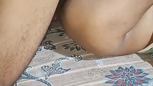 Istri Nepal lagi asik hot di kamar tidur