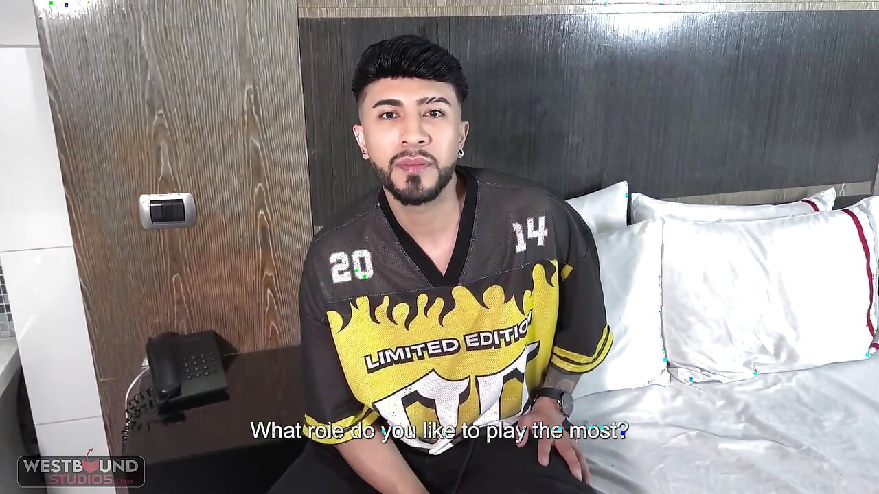 Teo Swt 97 Meets Andrik Gomez in His Casting and Immediately Dives Into His Ass After a Passionate Kiss