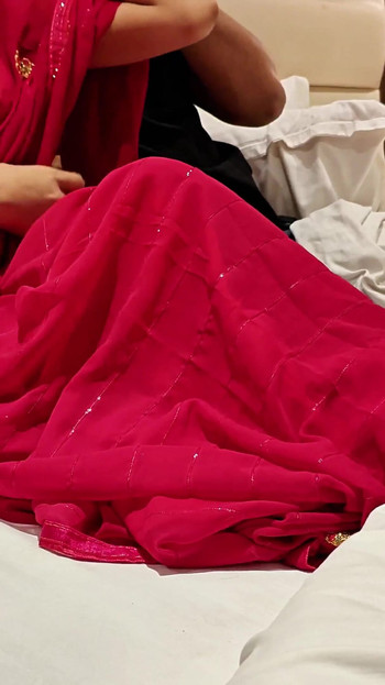 Sautele bhaee ne shadi ke bad apni sauteli bahan ko choda poora hindi diyo rolaple . klip 1