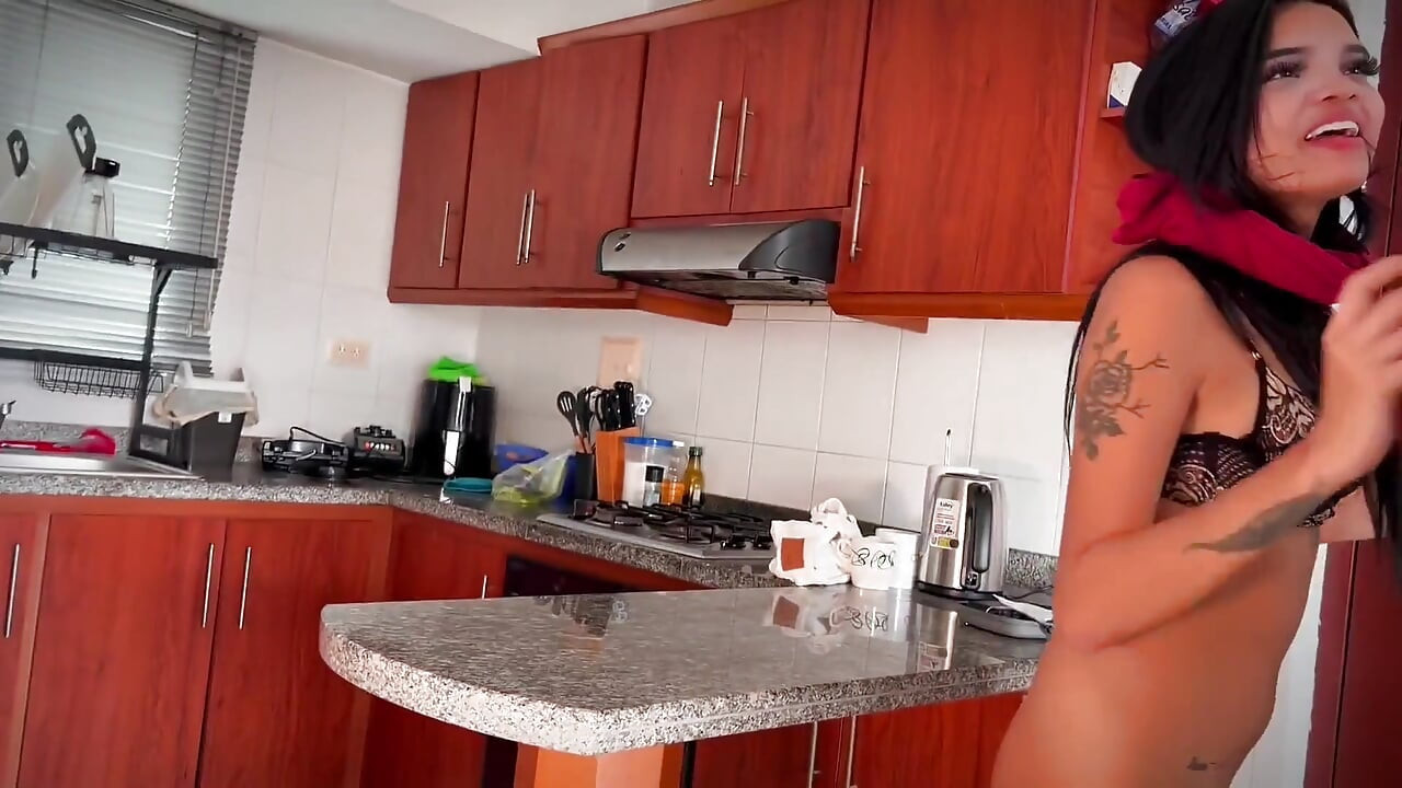 With a Rose I Spanked My Stepdaughter for Having Lost Her Babysitter Job, I Only Stop so She Can Masturbate While I Touch My Coc