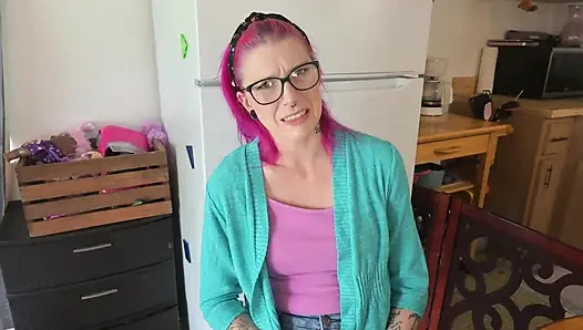 Üvey anne aşağılığı buluyor
