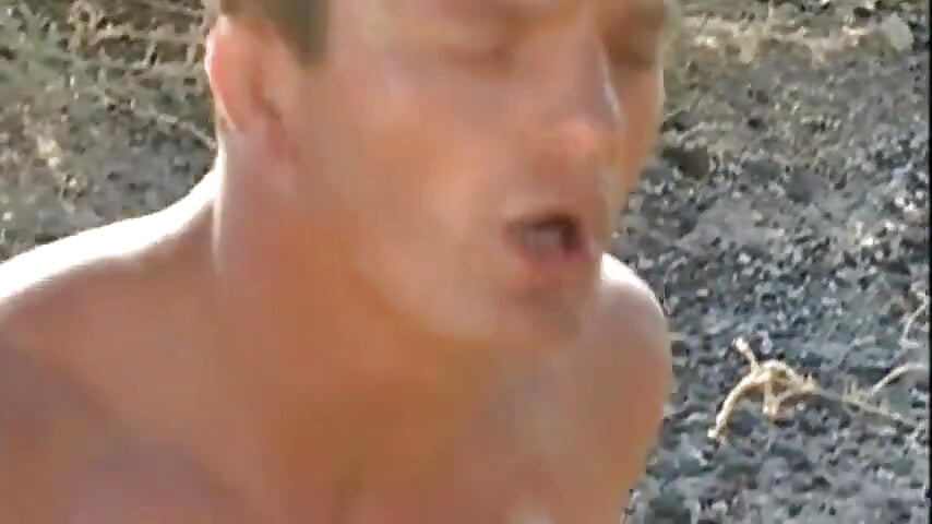 Young Hung Muscle Lovers Fuck Anal with Plug Play Outdoors and Get off Hard Together