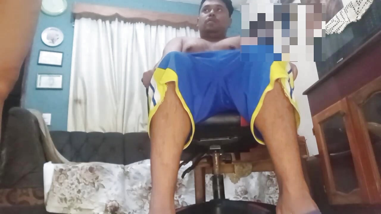 Big ass housewife riding cock before doing house cleaning