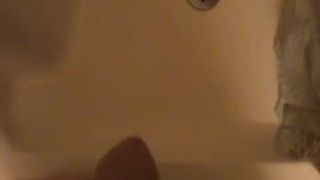 Ledakan mandi larut malam