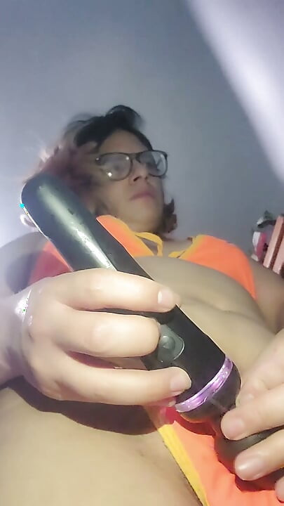 Транс-дівчина GF танцює в сексуальній білизні