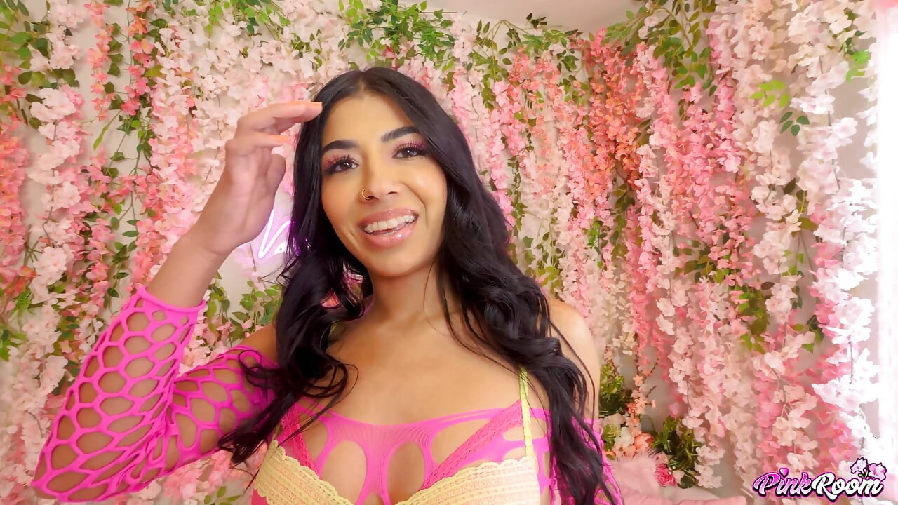 Pink Room Ep.40: Jasmine Sherni Begs for a Breeding