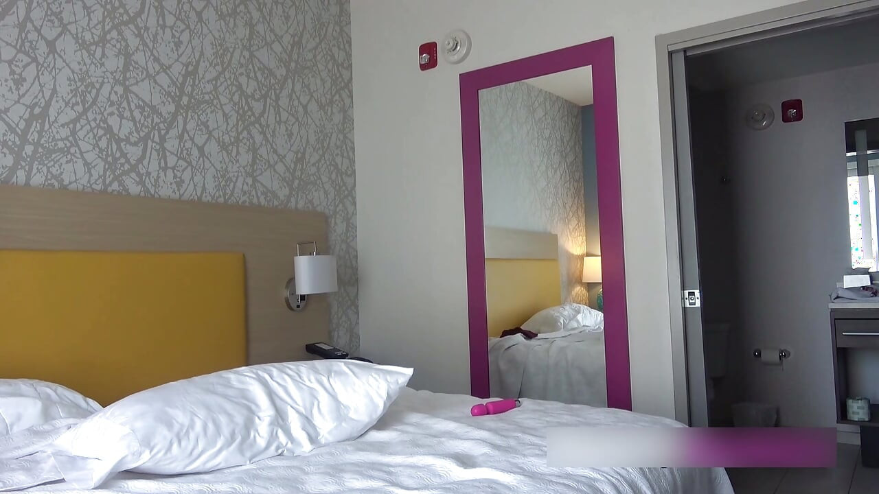 Sally Can't Stop Cumming