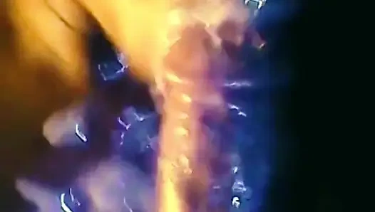 Сюрприз с мороженом из клубники!