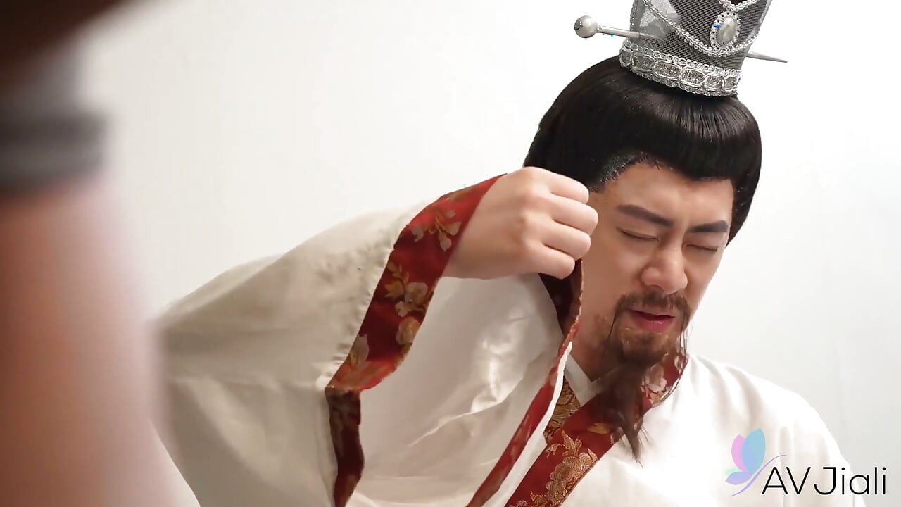 Thời gian đi du lịch Qu Yuan chị xấu xấu