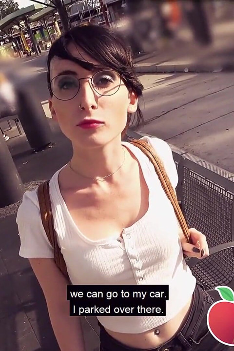 Yaramaz! Minyon üniversiteli lou nesbit sikiliyor! (ingilizce)