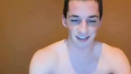Solo çocuk wanking ile yapay penis yukarı göt