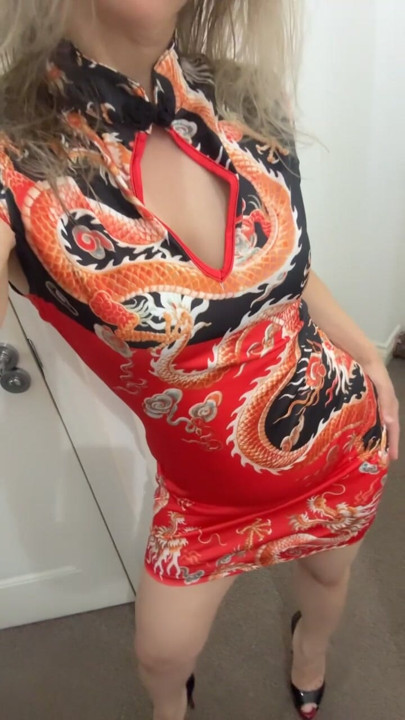 Showcasing my dresses - part 4
