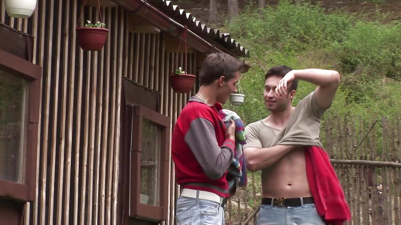 Sexy muscular guys anally fuck in the garden of the house