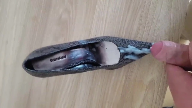 heels job