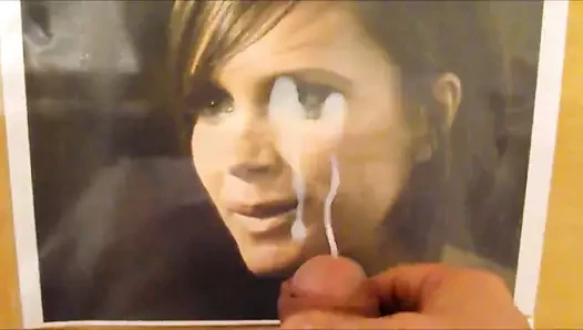 Victoria Beckham için boşalıyor 002