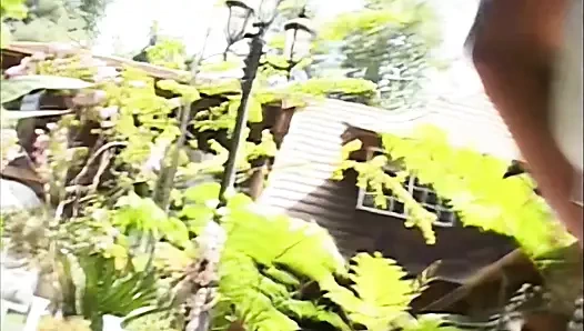 Komşumun kızı götünü şımartmamı istiyor