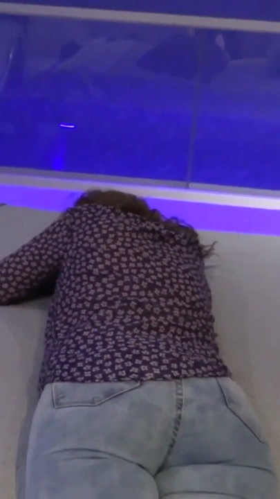 Video completo, mi hermosa esposa me pone los cuernos en el motel con el marido de su mejor amiga | Clip 2