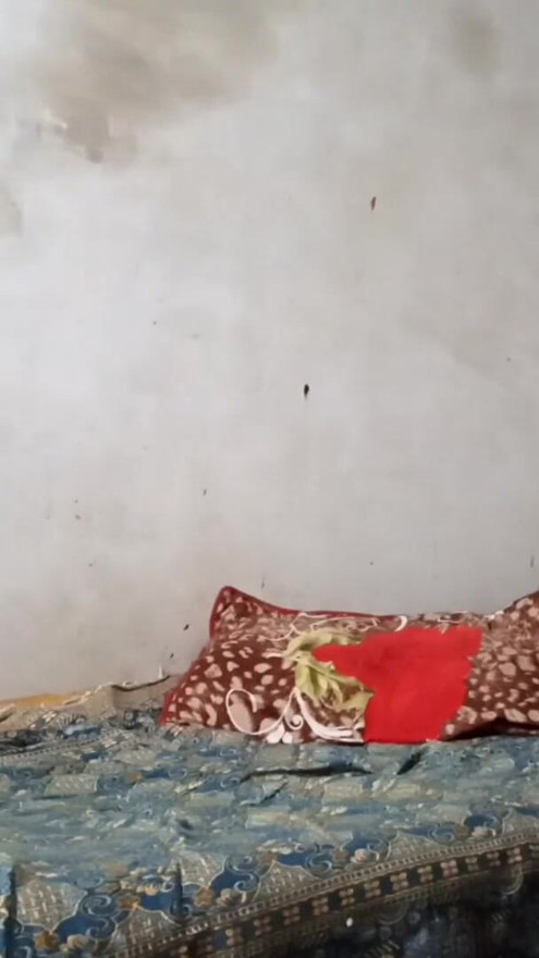 Indian desi girlfriend seduces her boyfriend for the romance Desi homemade | Clip 1