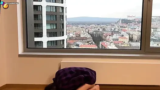 Кубок мира по яичкам 2026 специальный - Mia против Jennifer с пенальти!