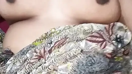 Bercinta dengan saree