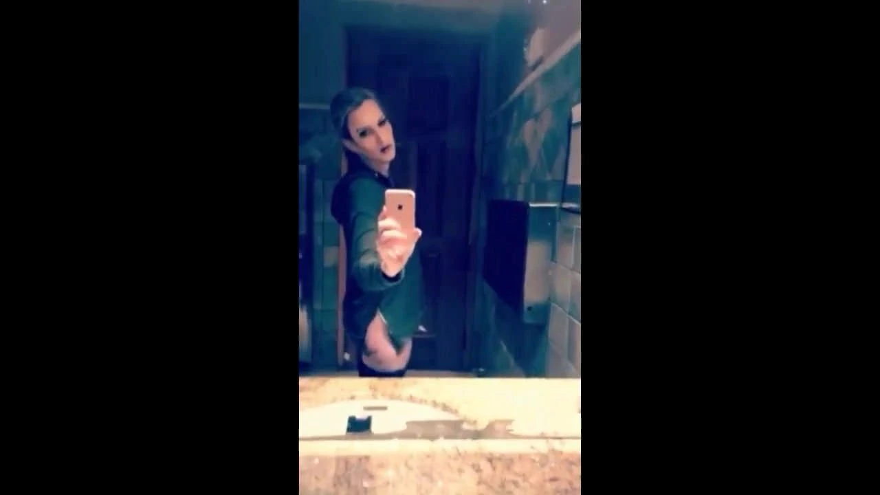 トランスガール自撮り