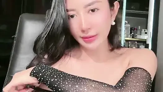 GÜZEL KıZ MODEL BINAL