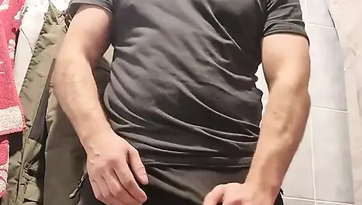 İngiltere'den uzaktayım ve düz yenilemeye yardım ediyorum