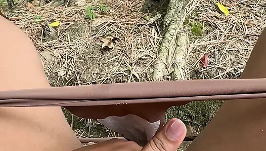 Ben yaramaz bir kızım. Parmaklarımı büyük ıslak vajinamda hissetmeyi gerçekten seviyorum hehehej