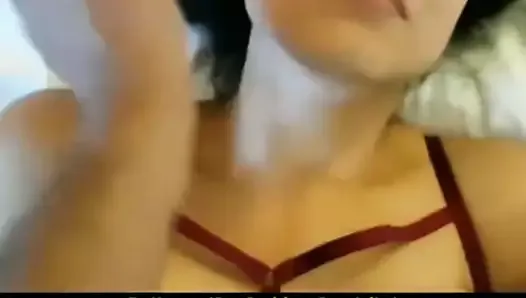 Une riche bhabhi de Delhi insatisfaite