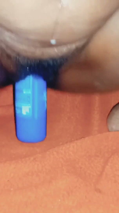 Desi Bhabi Ki Ice-Cool Powder Sex Video | Clip 1