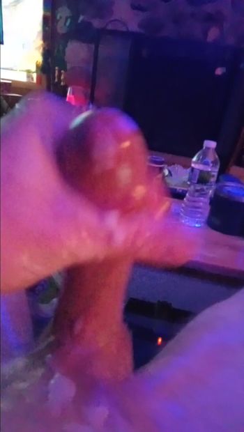 Nice cumshot open your mouth and say ahh