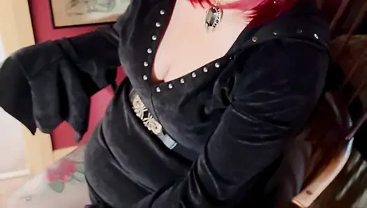 This Goth Loves to Dangle Her cigarette - Tina Snua Smoking A Cigarette With Lots Of Dangles