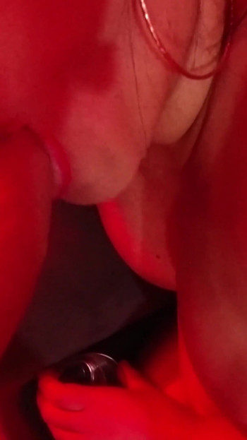 Hot Backstage: Big-ass Trans and Deep Throat!