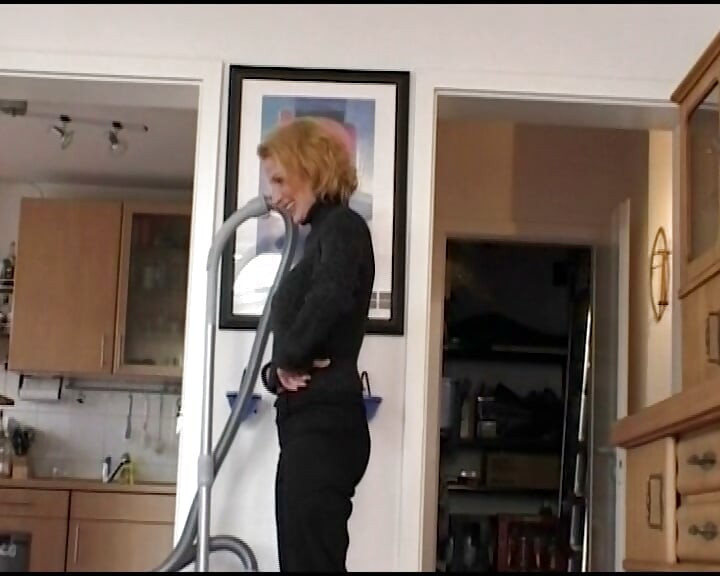 Blonde German cougar rides dick in the living room before a facial