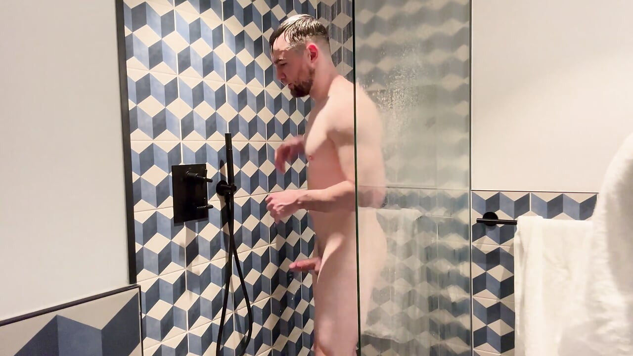 Behind the Scenes Shower Fuck with Beautiful Italian MILF, Valentina Bianco