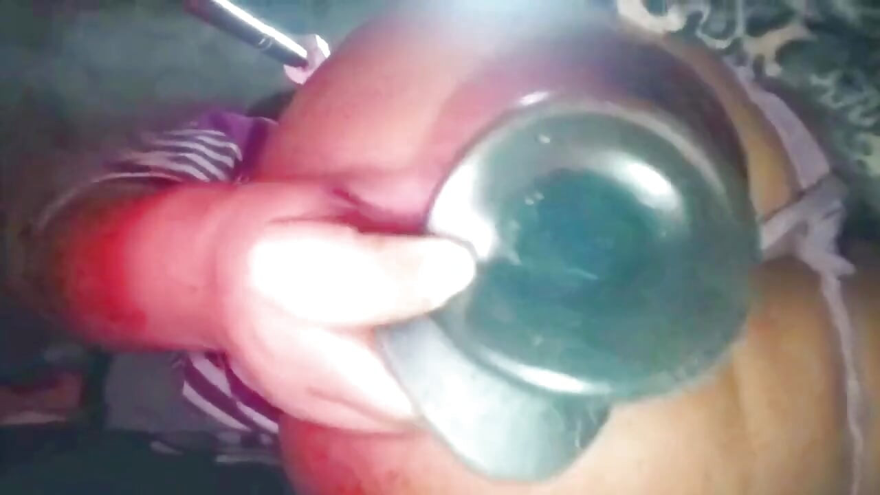 Un gode grosse bite noire dans mon cul