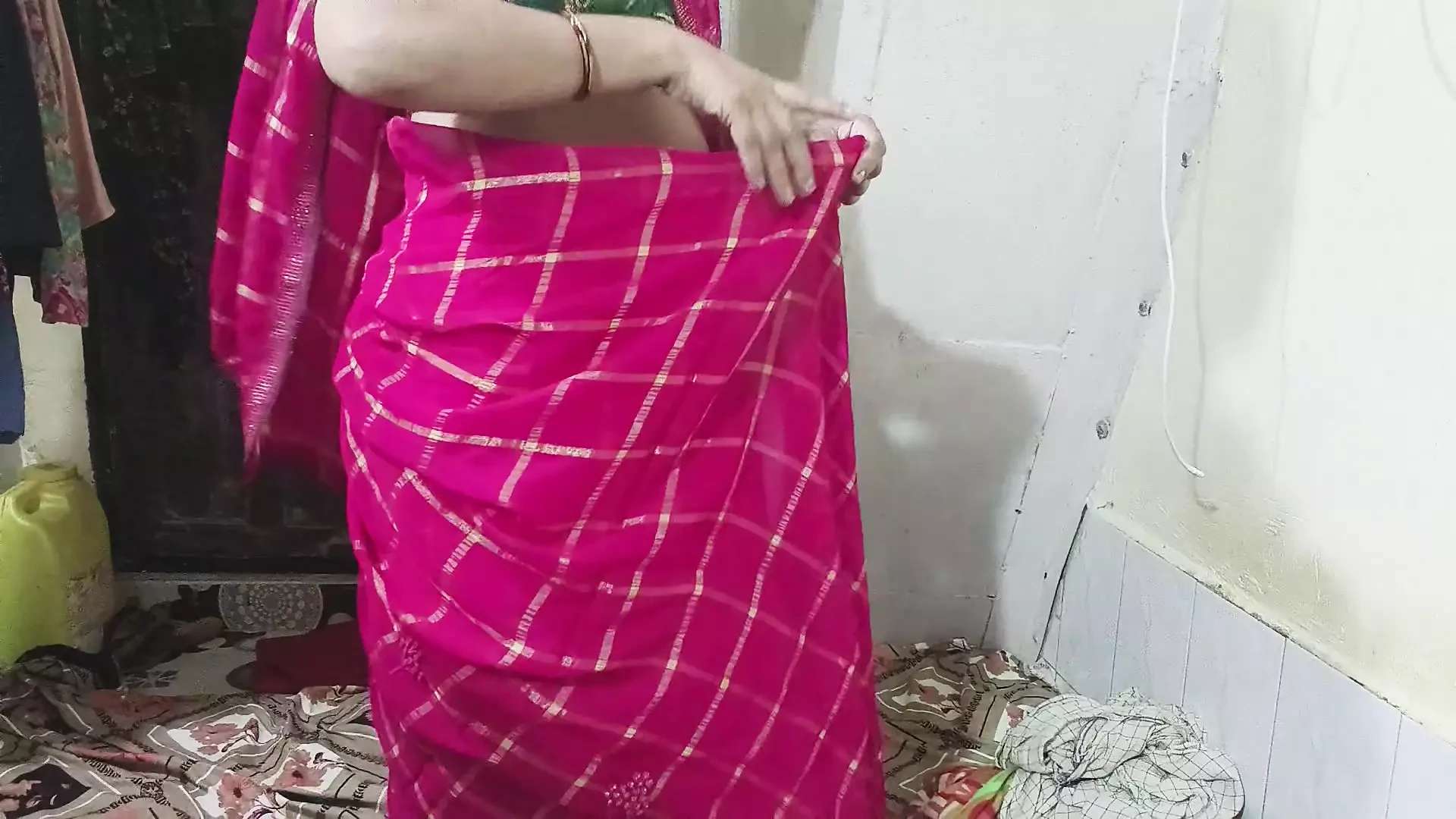 भारतीय कमसिन लड़के ने दोस्तों के साथ हॉट सेक्स किया सेक्सी मम्मी l, हॉट वेबसीरीज सेक्स
